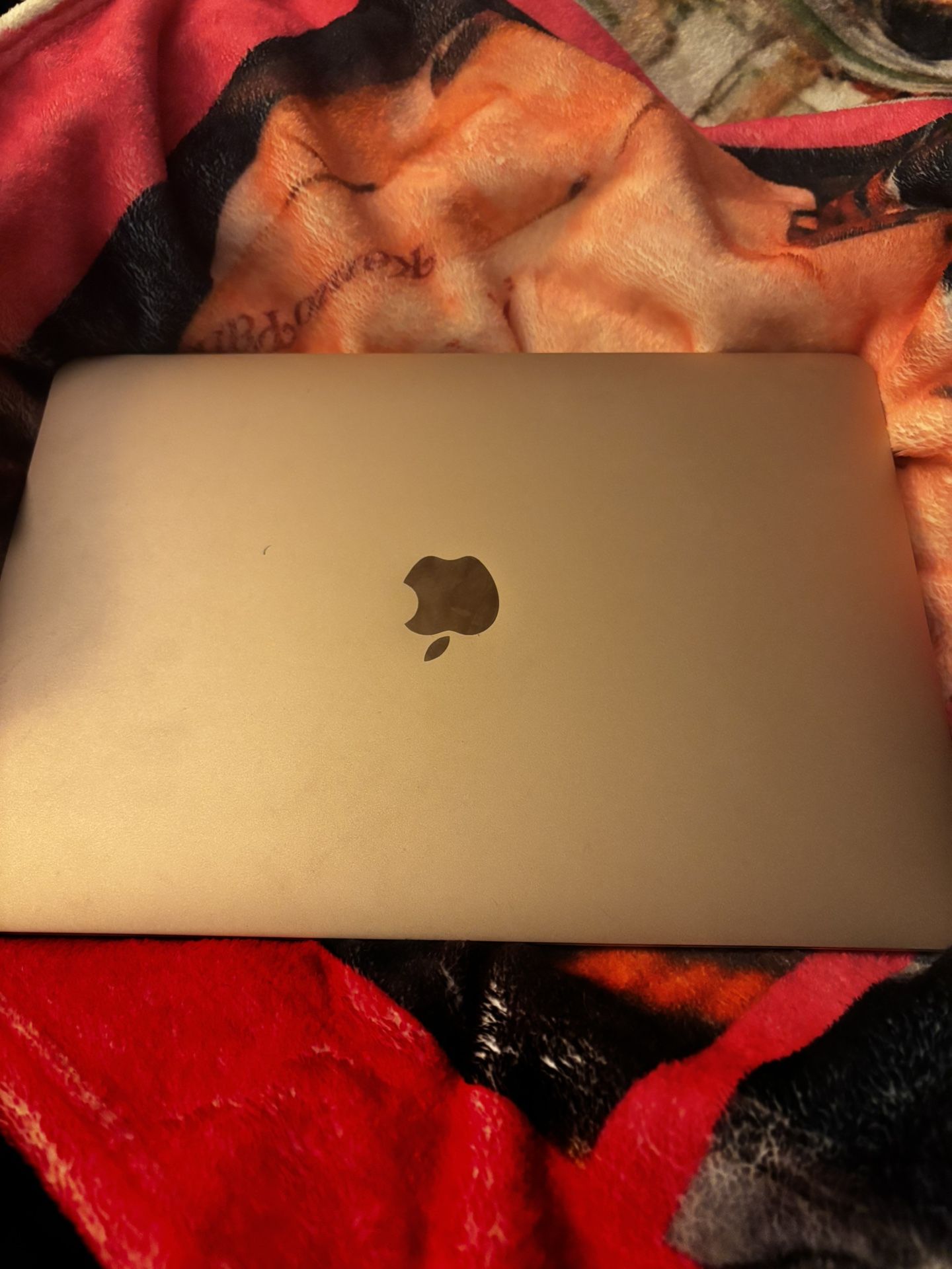 Macbook Air FOR SALE