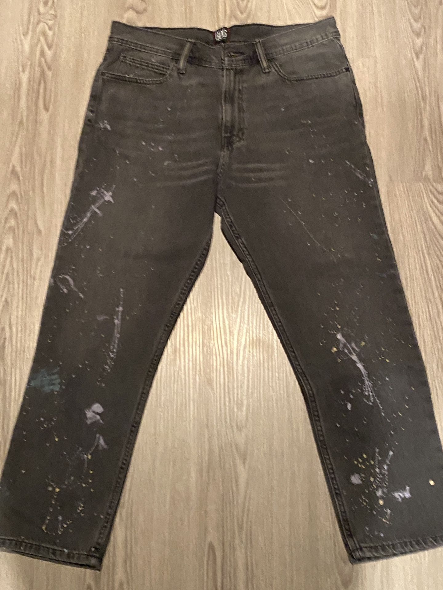 BDG jeans Paint Splatter 32x30 Good Condition (Authentic)