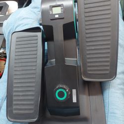 Cubii Desk Elliptical 