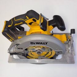 DEWALT 20-Volt MAX 7-1/4 in. Cordless Circular Saw (Tool Only)