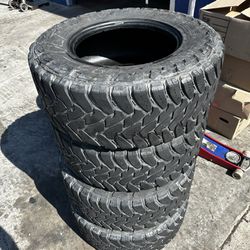 33x12.50R17 Toyo Tires 