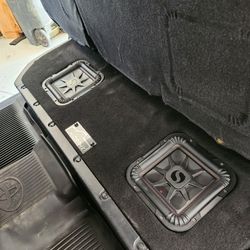 🔥 Kicker L7R Shallow 10s + Custom Tundra Box + DS18 1800W Mono Amp 🔥
