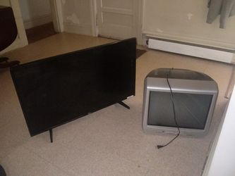 43 LG TV parts only ( SCREEN DOES NOT WORK ) PLEASE DONT WASTE TIME , and a 20 inch Sylvania TV with DVD a few broken buttons in front