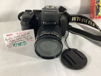 Fujifilm FinePix HS25 EXR Bridge Digital Camera w/Flip-Out LCD