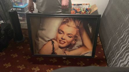 MARILYN MONROE