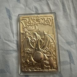 Gold Charizard Pokémon Card