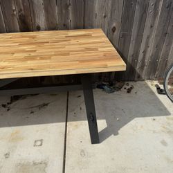 Sturdy Tables 