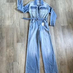 NWT Forever 21 Jean long sleeve jumpsuit size S.