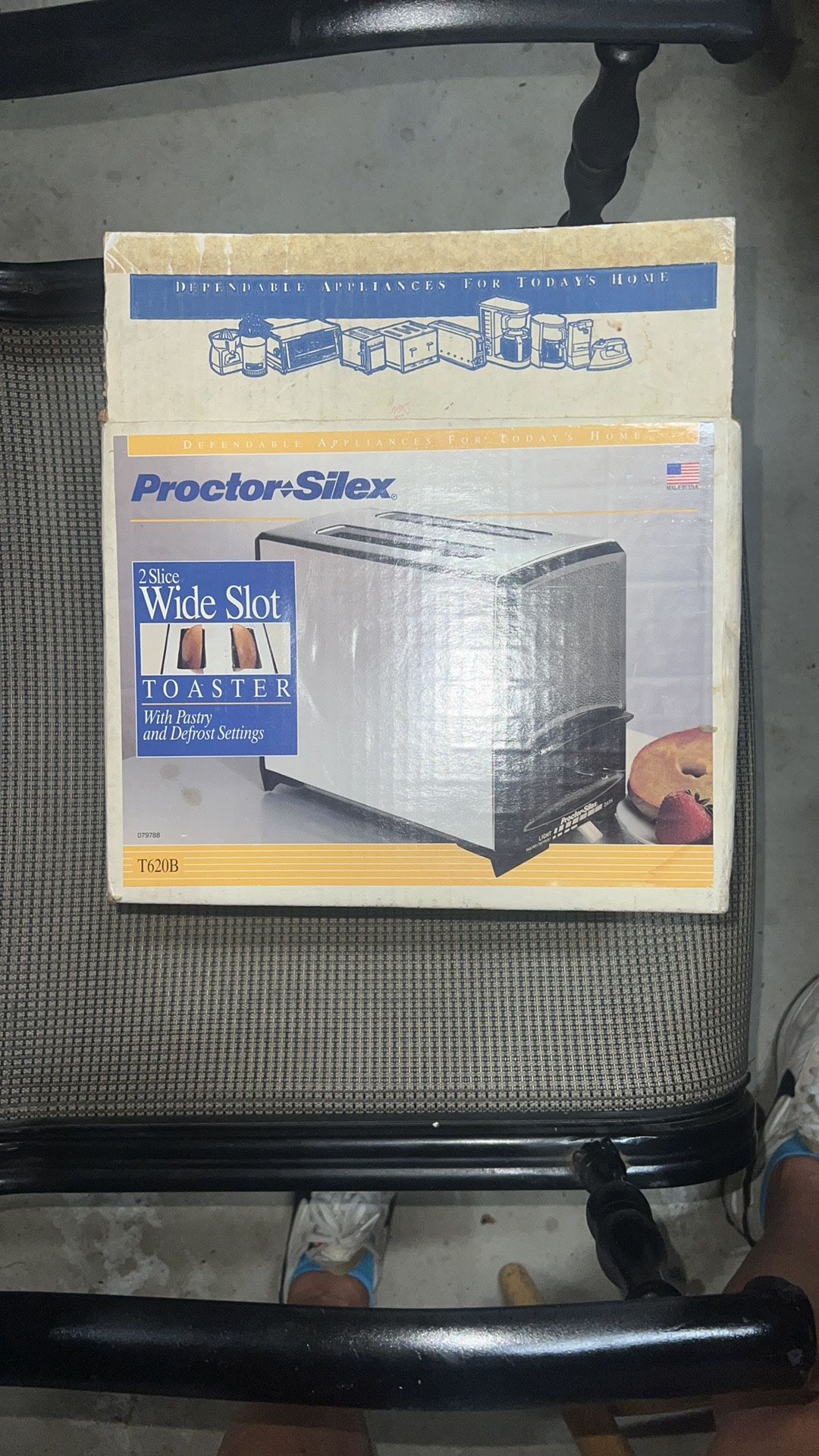 VINTAGE 1970'S PROCTOR SILEX TOASTER, T- 620B