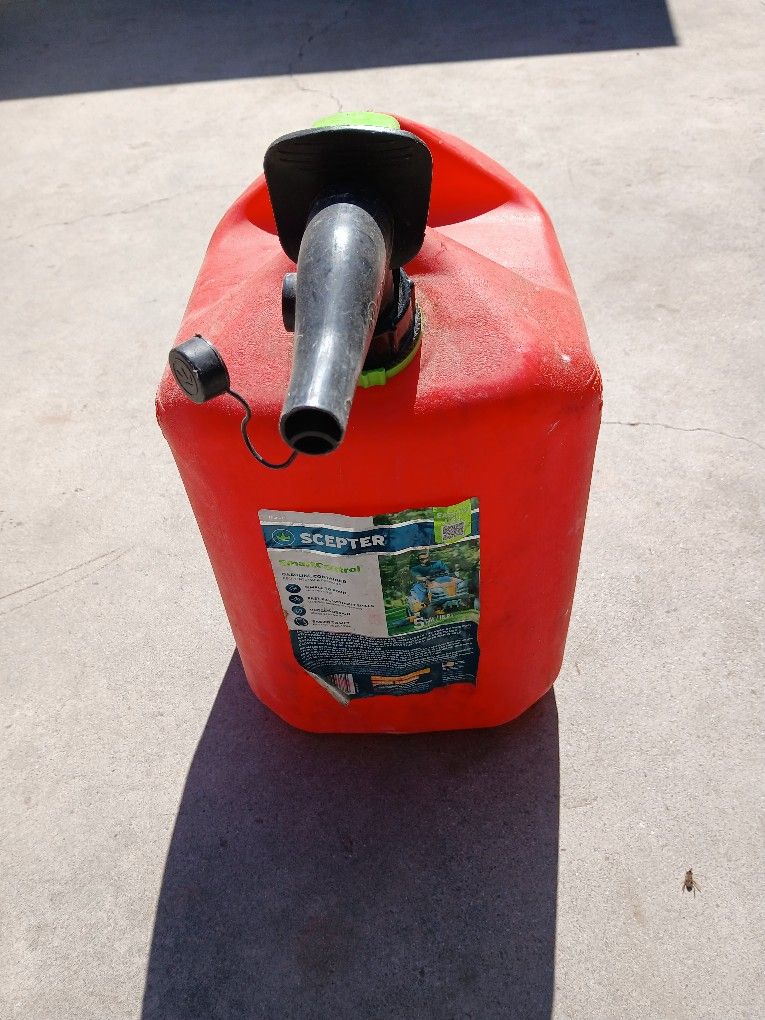 5 GALLON GAS CAN