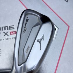 Like New Mizuno Pro 223 Full Set Of Golf Irons