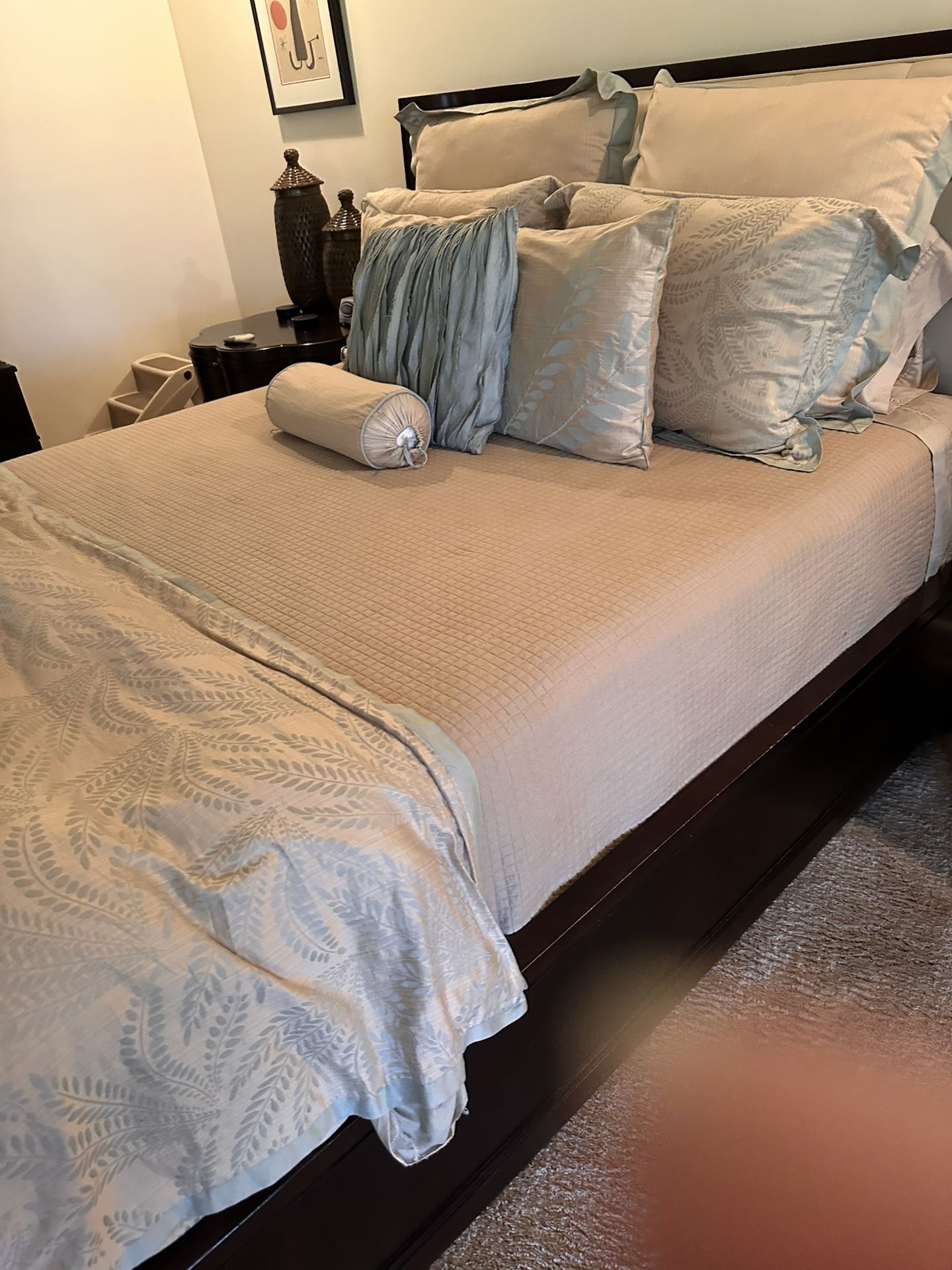 Luxurious Entire Master Bedroom Set