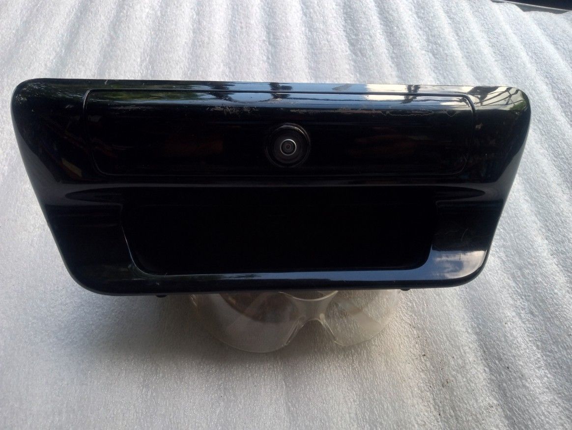 Rear Tailight Handle Camera Backup (OEM)2017 Ram 1500