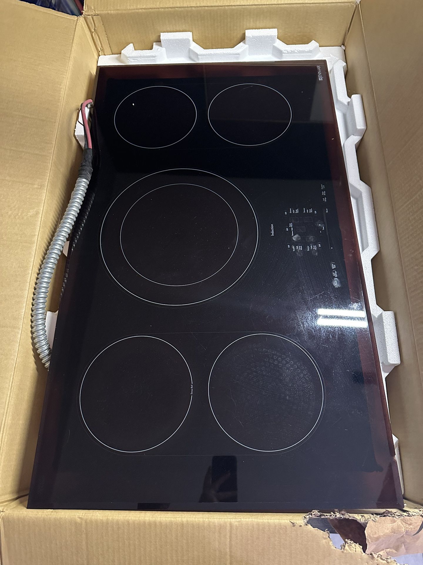 36” Induction Glass Cooktop 
