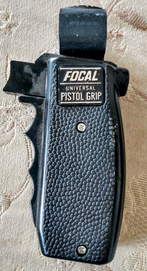 FOCAL: UNIVERSAL PISTOL GRIP, for Camera or Flash, with Cable Port, Pre-Owned