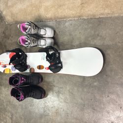 Burton Womens Snowboard 147cm With Bindings And Boa Boots 
