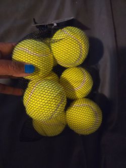 Tennis balls