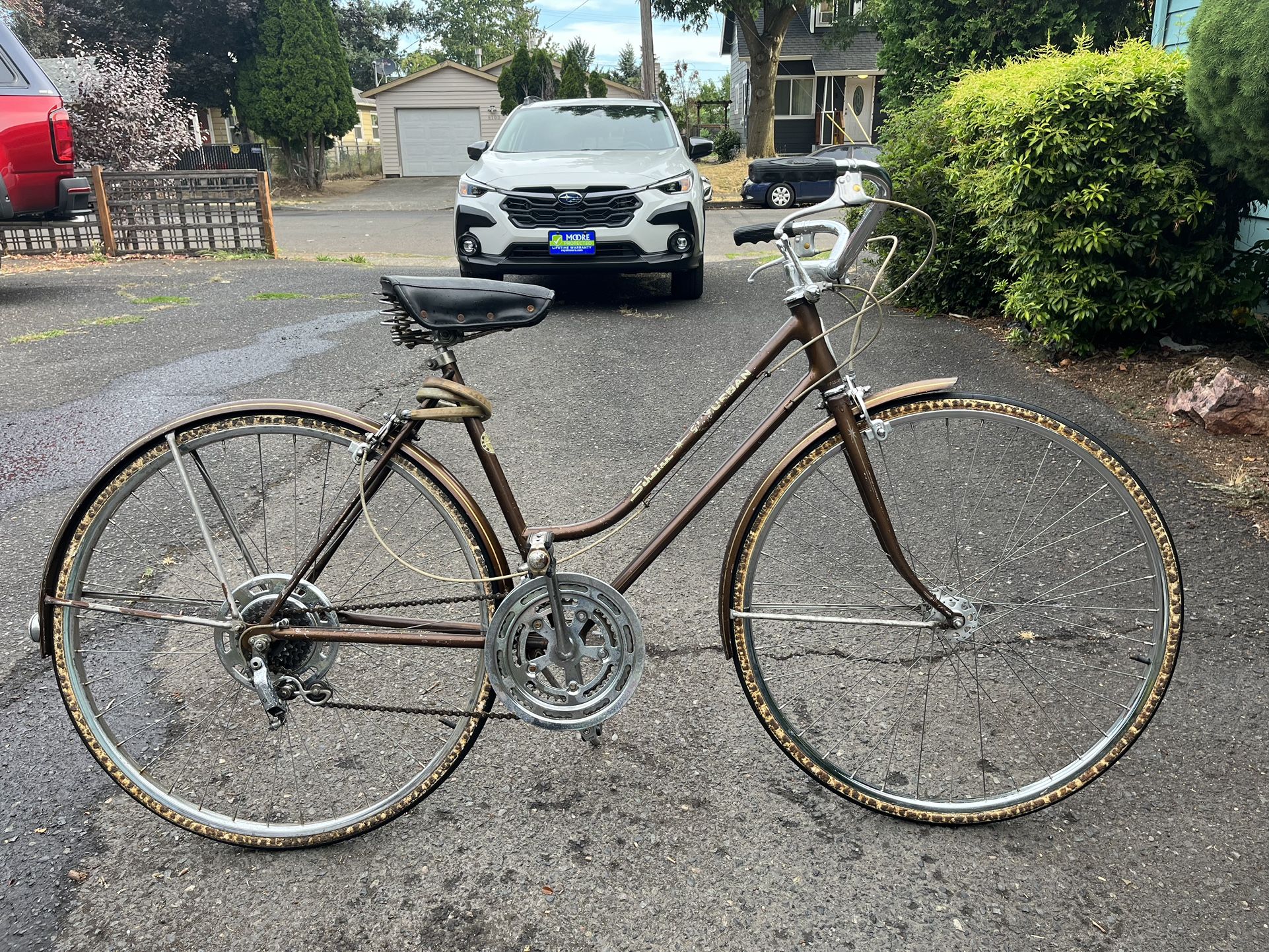 70’s Classic Schwinn Bike Brown Vintage Bicycle Woman’s 