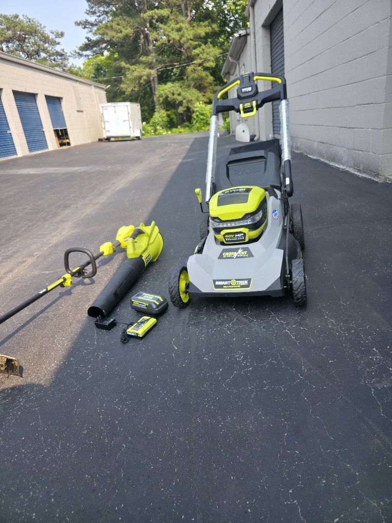 Ryobi 40V Battery Lawn Mower and Combo Kit.