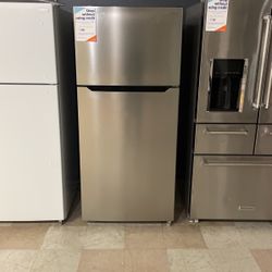 Stainless Steel Top Freezer Refrigerator 18 Cubic Ft.🔥🔥🔥