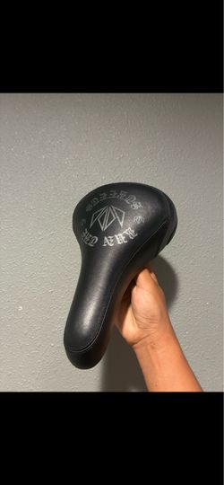 Throne bike seat