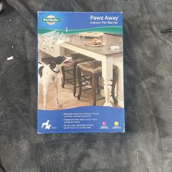 Petsafe Indoor Pet Barrier Dog Training Pawn Away