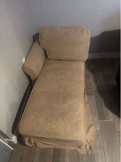 Chaise lounger