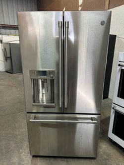GE Café™ Series ENERGY STAR° 22.2 Cu.Ft. Counter-Depth French-Door Retail price $3500