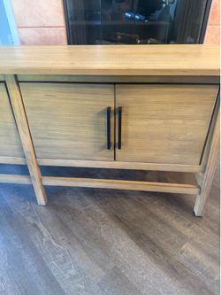 Tv stand