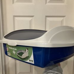FREE Litter Box For Cats