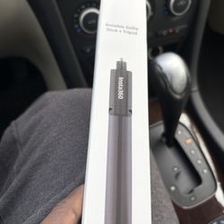 Invisible Selfie Stick + Tripod