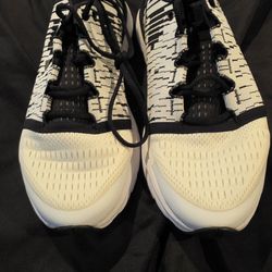 Under Armor Speedfoam Mens Shoes