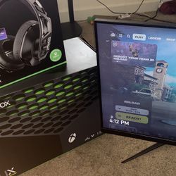 x box series X , headset , monitor 