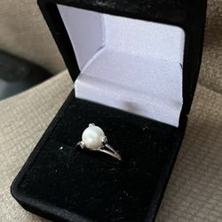 Diamond Pearl Gold Ring 