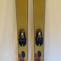 Fischer Atua 182 Freeride Skis with Bindings