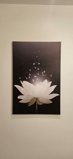 Canvas Wall Art - White Lotus Flower