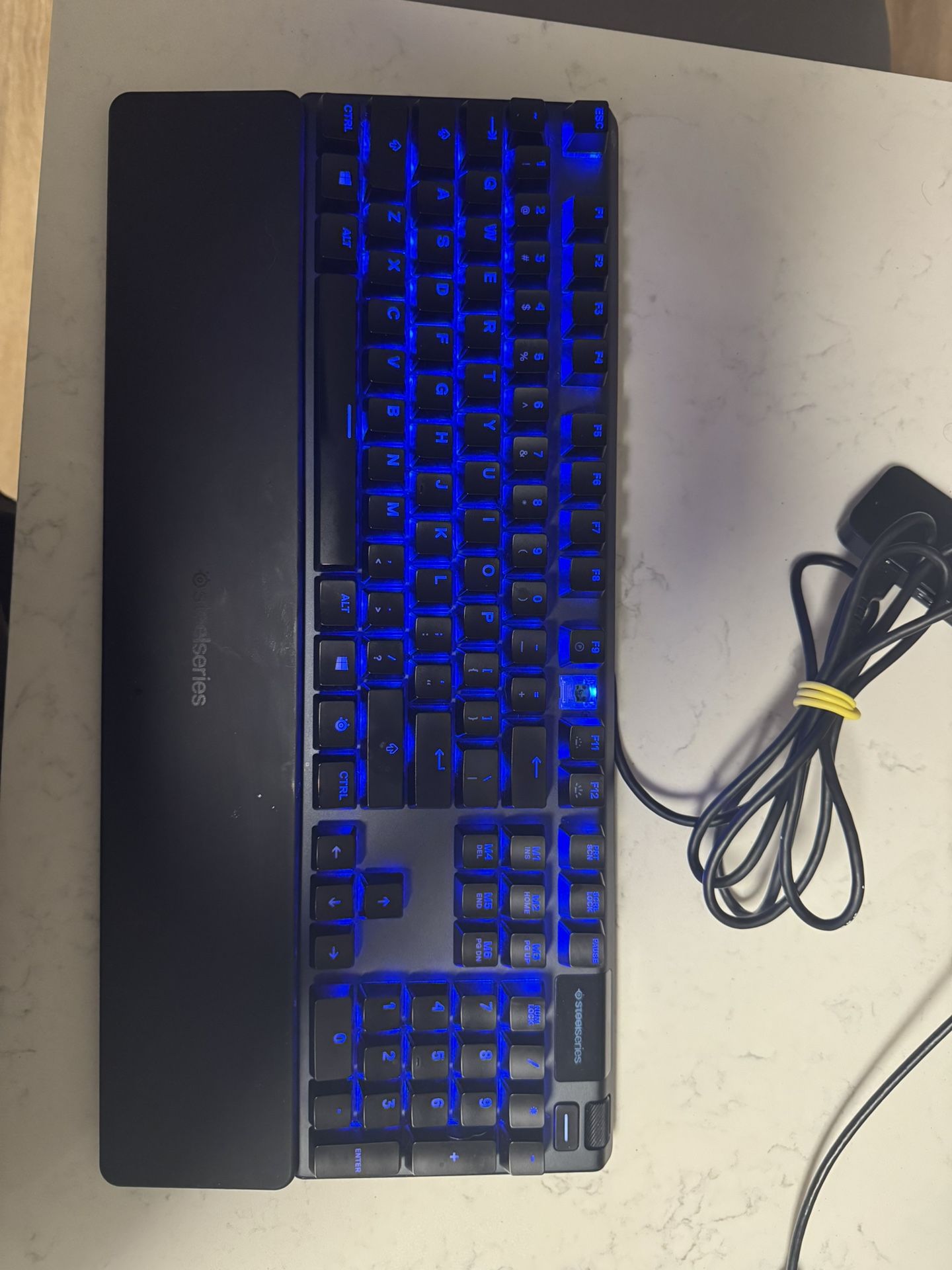 Steel Series Apex 5 Blue Switch Keyboard
