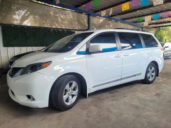 2013 Toyota Sienna