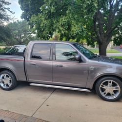 2002 Ford F-150 Harley Davidson