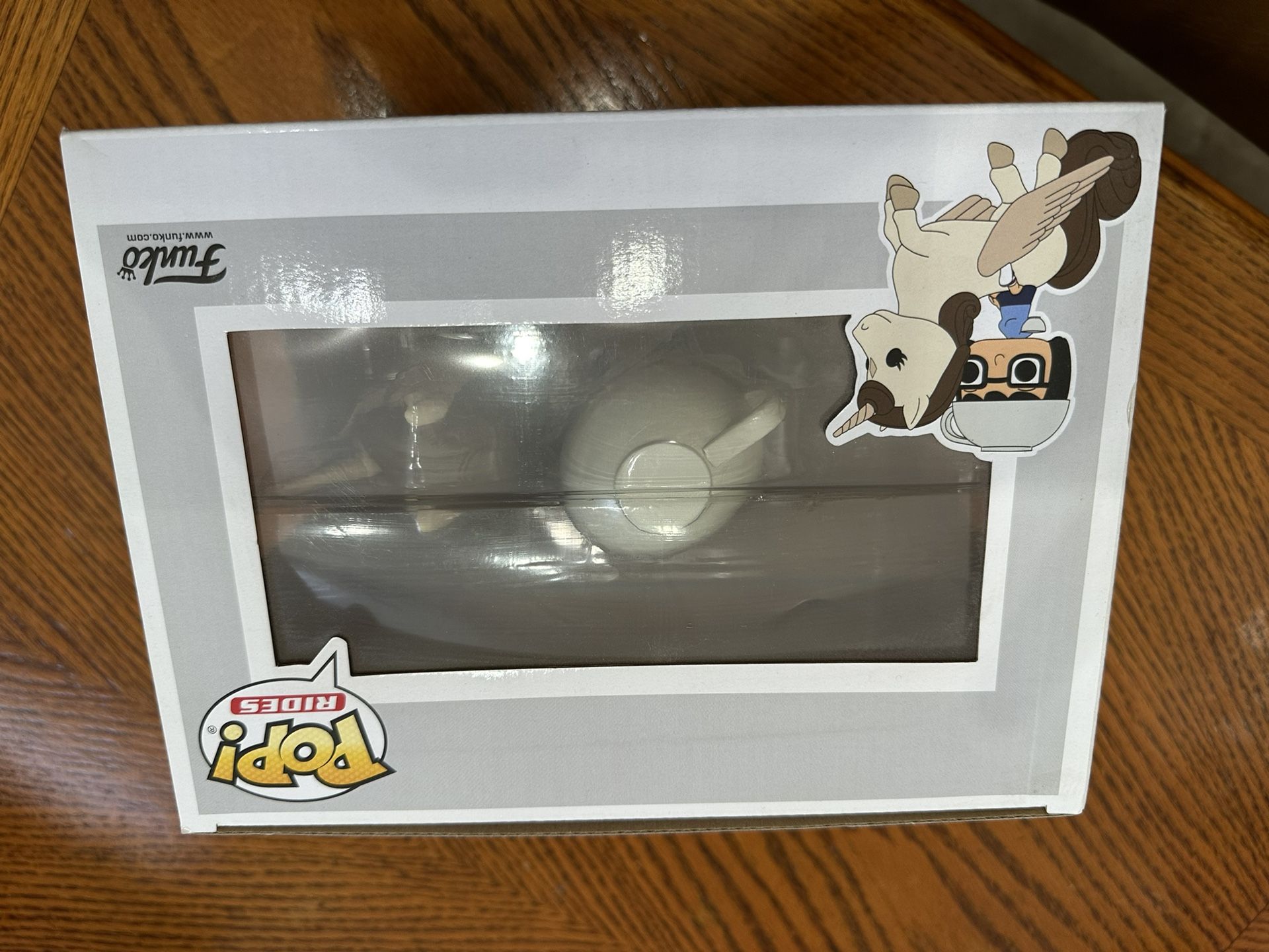 Tina and Espresso Convention Exclusive Pop