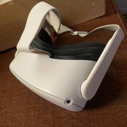 VR Quest 2 Oculus Clean And Barely Used 📍 Riverside