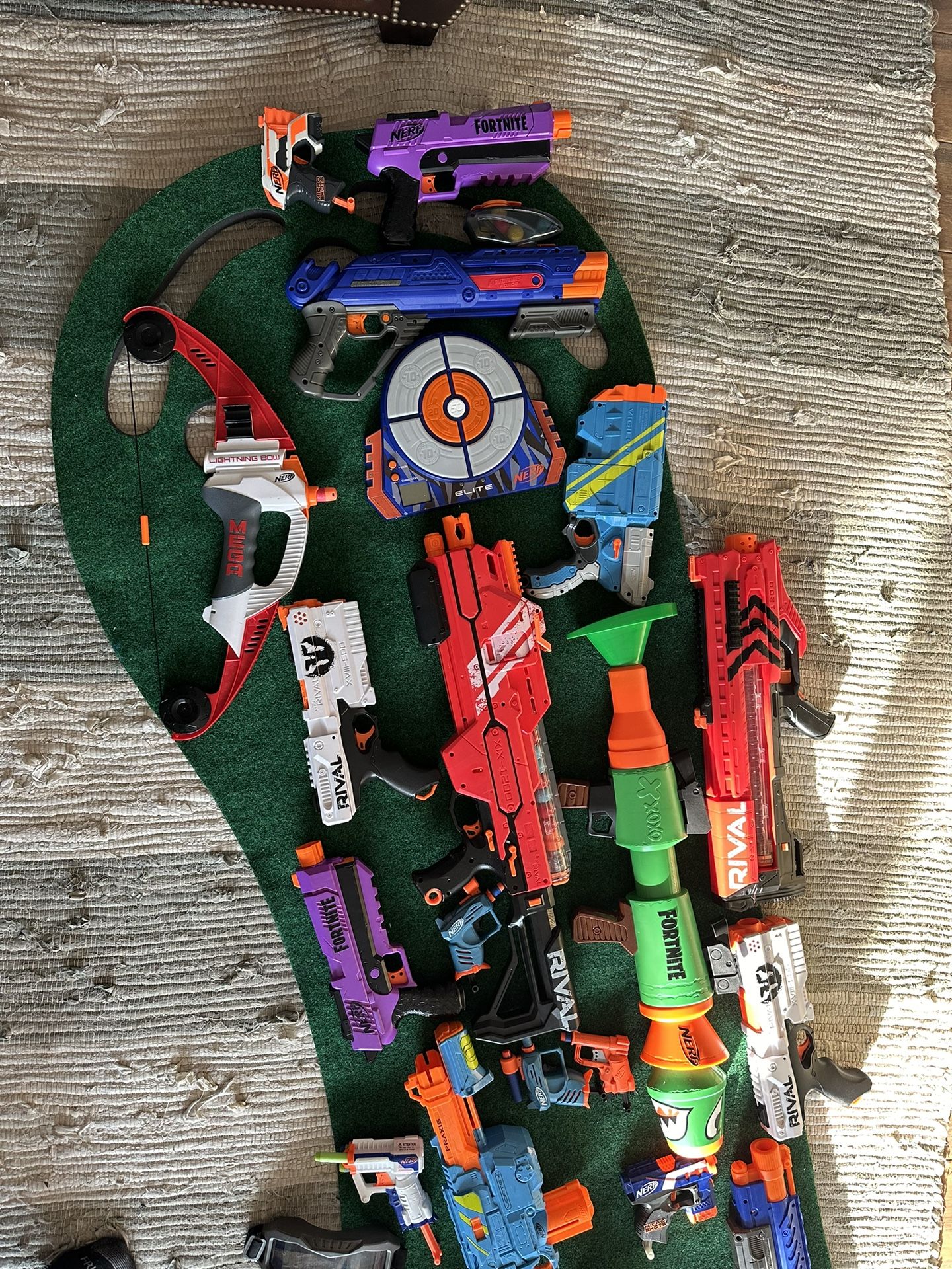 Lot of 25 Nerf & Nerf Rival Guns Accessories 