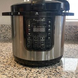 Mega Chef 8 qt Pressure Cooker