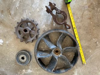 Vintage Cast Iron Pulley Wheel, Gears & Hook – Industrial Decor
