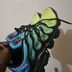 Nike Vapormax Plus (Aurora Green) Size 12