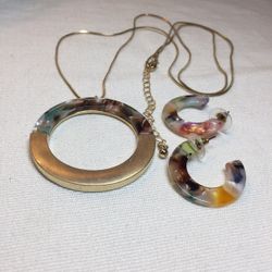 Earth Tones and Brushed Gold Tone Circular Pendant and Earrings Set