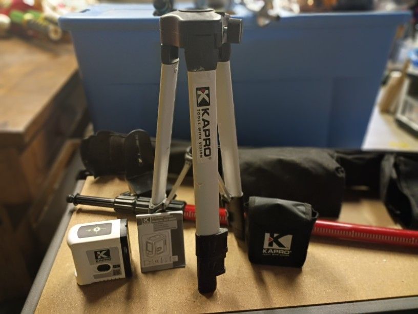 Kapro Laser Level w/ Tripod Stand