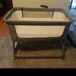 Bassinet 