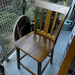 4 seat Dinning table