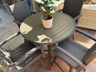 5 PC Patio Set
